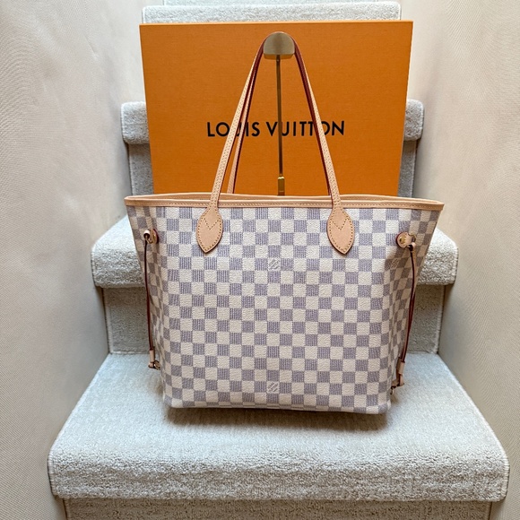Louis Vuitton Damier Azur Neverfull in MM - Picture 1 of 11